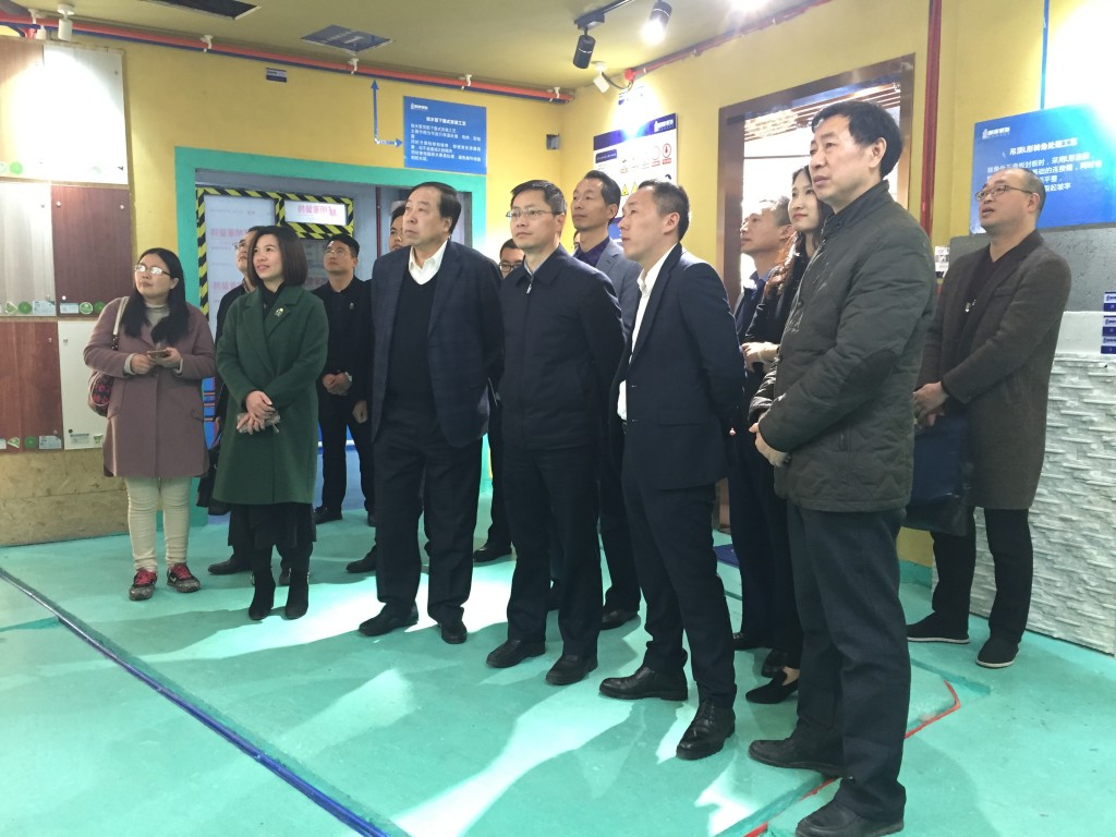 “家裝集成化 流程化 規(guī)范化做法好！ 邵國強副市長一行蒞臨由明家裝飾承建的家裝行業(yè)國民消費教育基地調研