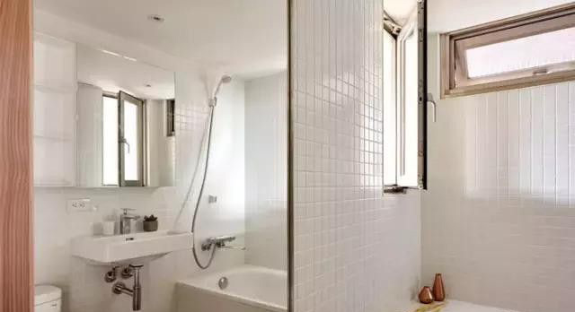 衛(wèi)生間三個(gè)裝修風(fēng)格