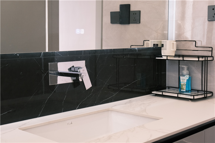 現(xiàn)代簡(jiǎn)約-保集莊園